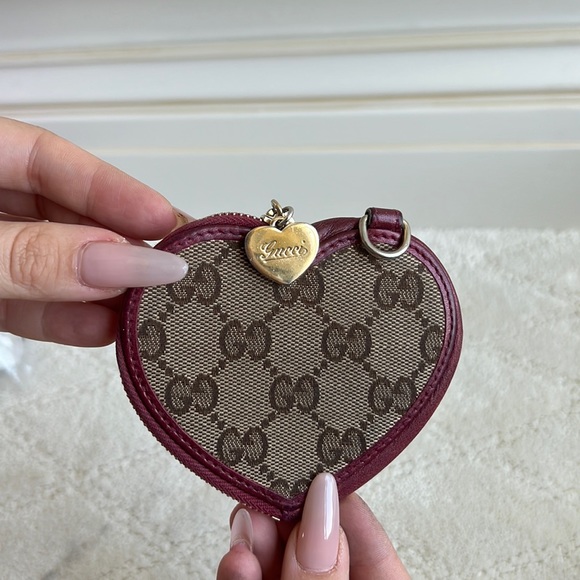 Gucci Handbags - Gucci heart coin purse with pink trim